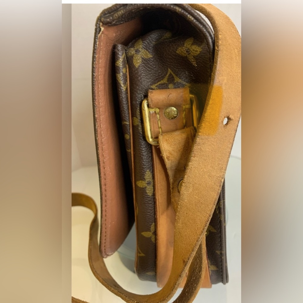 Louis Vuitton Monogram Cartouchiere GM Crossbody - Picture 6 of 10